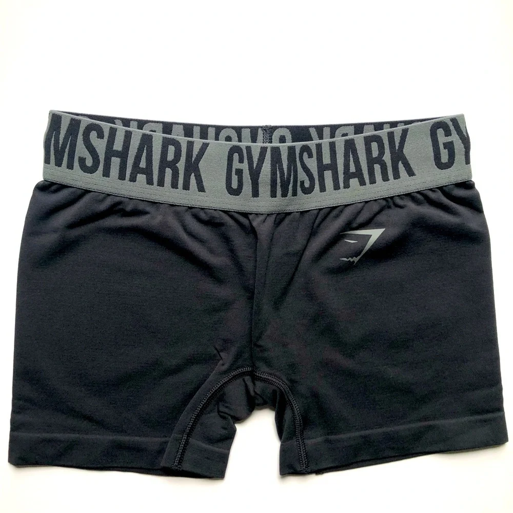 Gymshark S/S Fit Seamless Shorts & Seamless Strappy Sports Bra Set - Picture 2 of 7